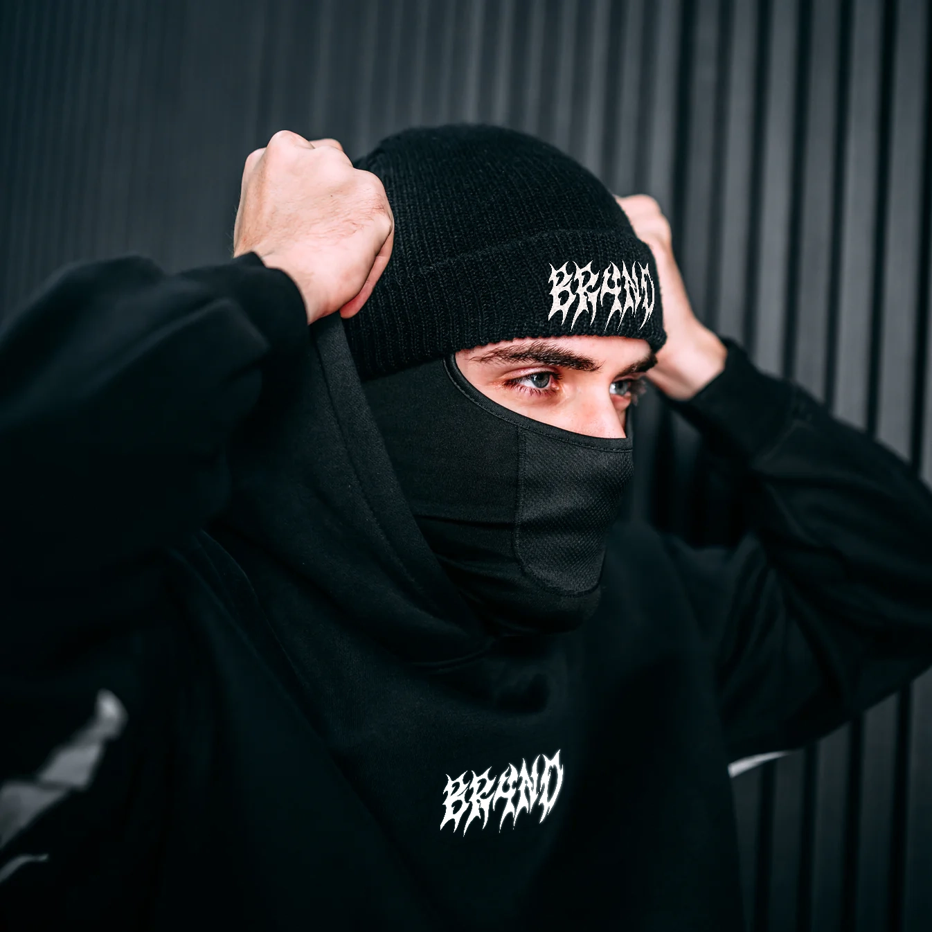 "SIGNATURE" BEANIE